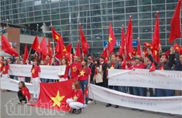 Người Việt tại Hàn Quốc biểu tình phản đối Trung Quốc